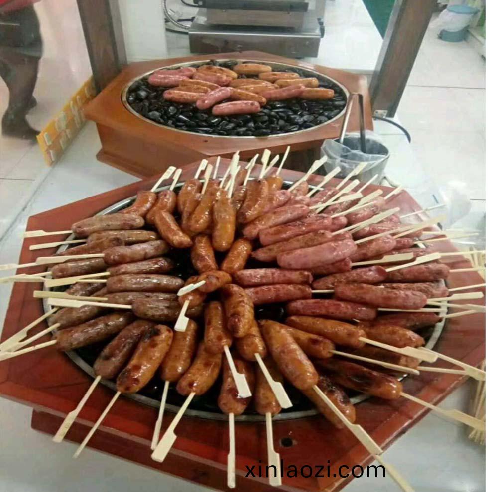 漢(han)伯尅石鍋烤(kao)腸在廣(guang)州萬勝廣場倍受歡(huan)迎(ying)